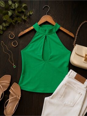 Emerald Green Halter Top | Size Medium | Chic Summer Staple